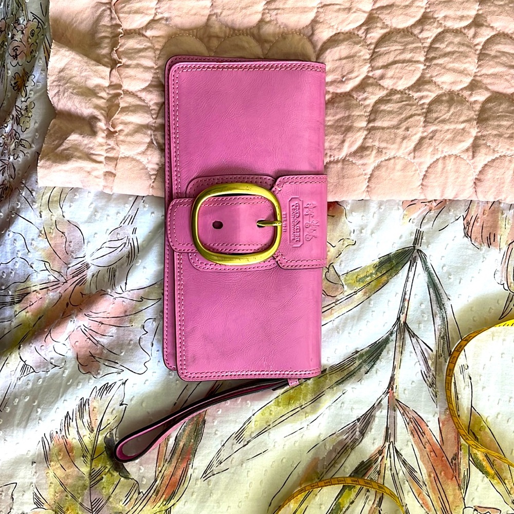 Coach leather wristlet purse pink